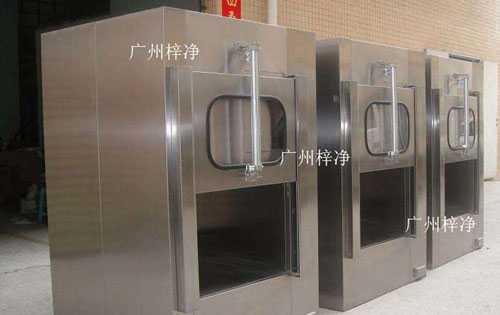 傳遞窗廣泛應(yīng)用于微細(xì)科技、生物實(shí)驗(yàn)室、制藥廠、醫(yī)院、食品加工業(yè)、LCD、電子廠等等一切需要空氣凈化的場所。
