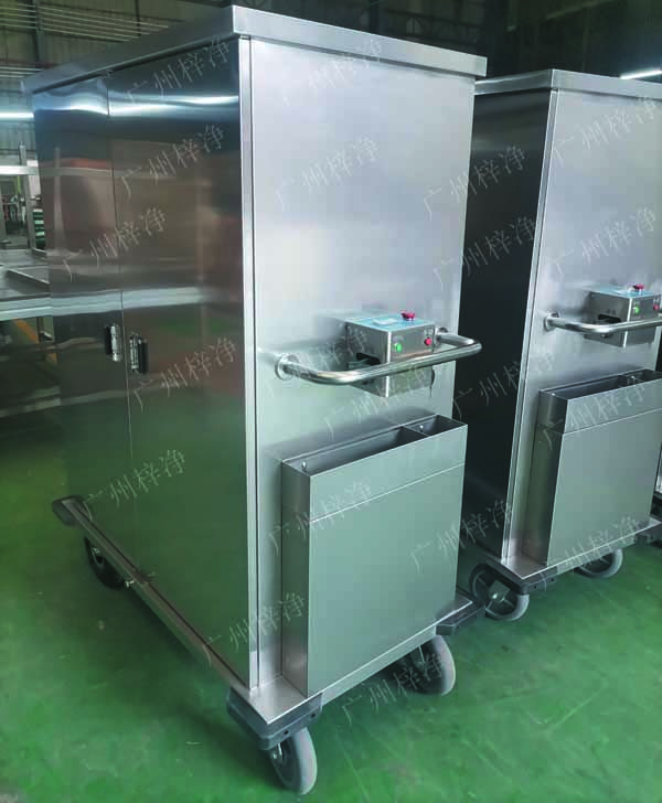 密閉式滅菌器械物品電動轉(zhuǎn)運車有單面雙開門,單側(cè)門可旋轉(zhuǎn)角度≥220°度開啟設(shè)計，裝卸物品更方便;
