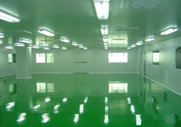 潔凈技術(shù)（cleanroom）是適應(yīng)實(shí)驗(yàn)研究與產(chǎn)品加工的精密化、微型化、高純度、高質(zhì)量和高可靠性等方面要求而誕生的一門(mén)新興技術(shù)。潔凈室（cleanroom）這個(gè)名詞和概念源于18世紀(jì)六十年代的歐洲醫(yī)學(xué)，當(dāng)時(shí)的理解僅限于經(jīng)噴灑消毒后可以控制創(chuàng)部感染率的處置室、手術(shù)室這類(lèi)滅菌處理的工作境